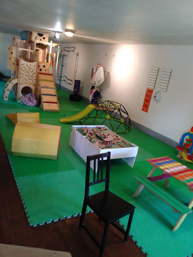 Gourmet Grocery Store «Social Goods: Toys, Taps, Cafe», reviews and photos, 500 E 1st St, Newberg, OR 97132, USA