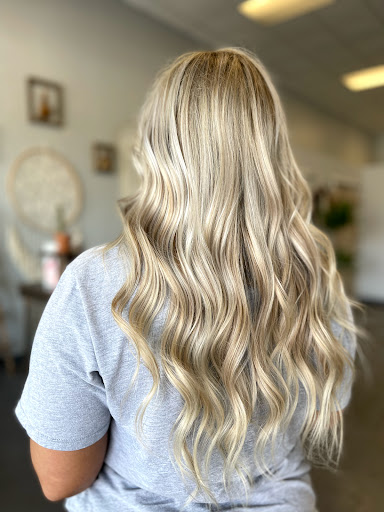 Hair Salon «The Urban Revival Boutique, Style Bar & Salon», reviews and photos, 2903 N Patterson St, Valdosta, GA 31602, USA