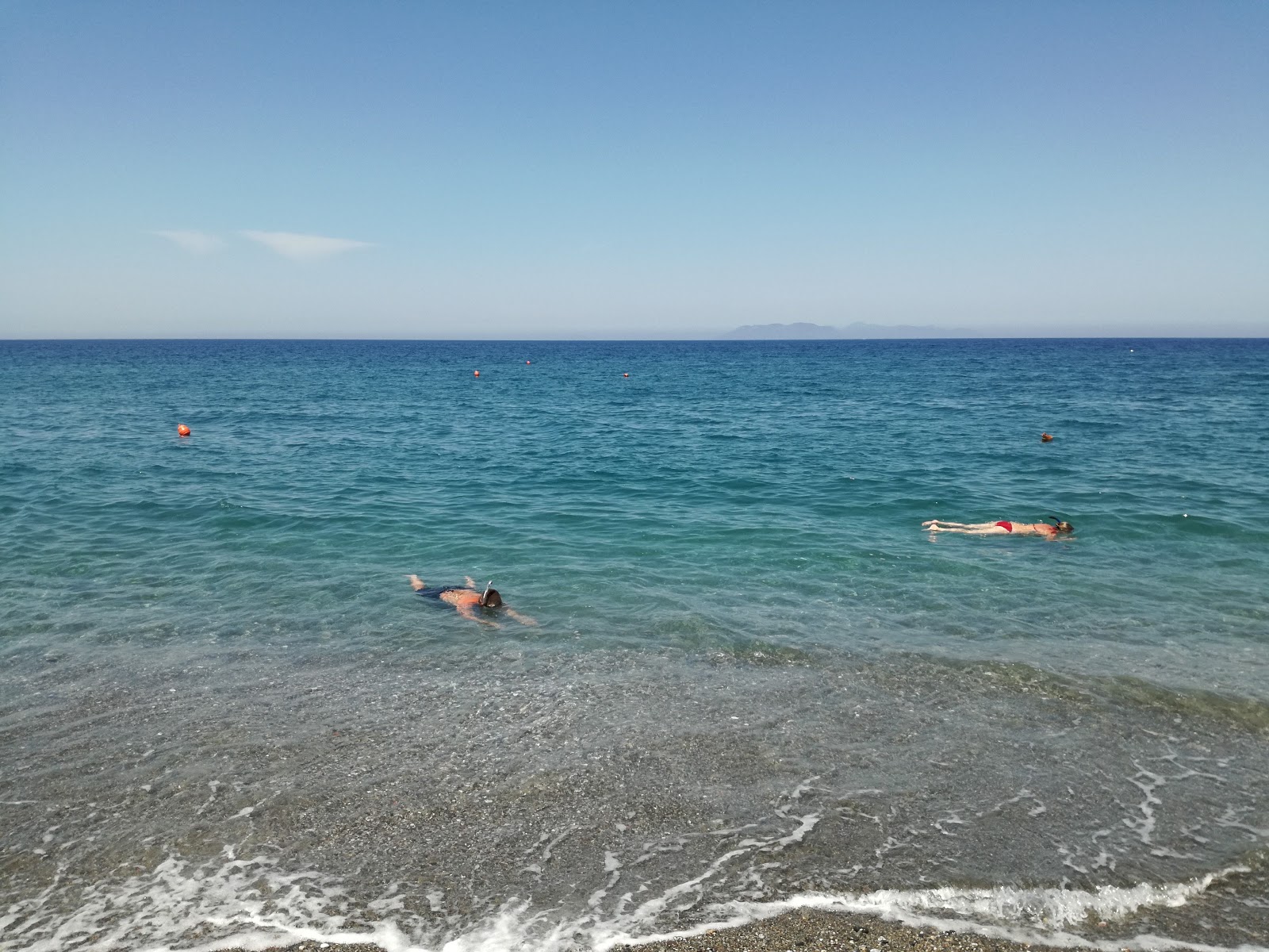 Fotografija Spiaggia di Cicerata z turkizna čista voda površino