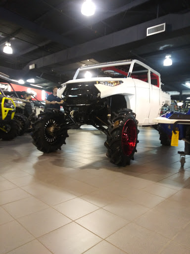 Motorcycle Dealer «Woods Cycle Country», reviews and photos, 1933 Interstate 35 Frontage Rd, New Braunfels, TX 78130, USA