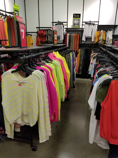 Clothing Store «rue21», reviews and photos, 3404 Fairlane Dr, Allen Park, MI 48101, USA