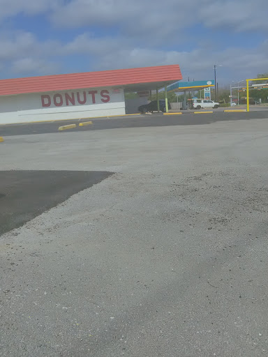 Donut Shop «Donut Plaza», reviews and photos, 1745 N Country Club Rd, Garland, TX 75040, USA
