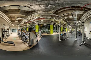 Well Fitness Katowice Korfantego image