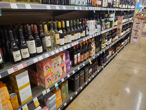 Grocery Store «Whole Foods Market», reviews and photos, 21347 Ventura Blvd, Woodland Hills, CA 91364, USA