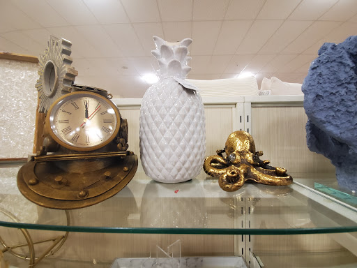 Shopping Mall «Creekside Commons Shopping Center», reviews and photos, Mentor Ave, Mentor, OH 44060, USA