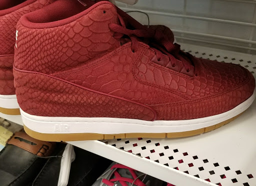 Clothing Store «Ross Dress for Less», reviews and photos, 7487 N Blackstone Ave, Fresno, CA 93720, USA