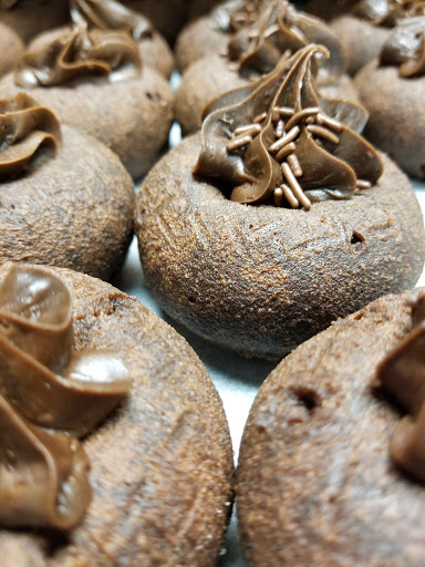 Donut Shop «Daylight Donuts», reviews and photos, 3560 E Court St, Iowa City, IA 52245, USA