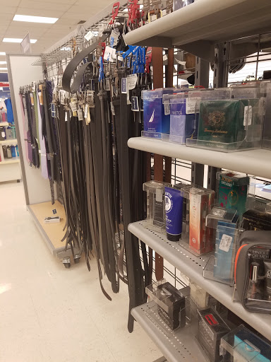 Department Store «Marshalls», reviews and photos, 460 E Waterfront Dr, Homestead, PA 15120, USA