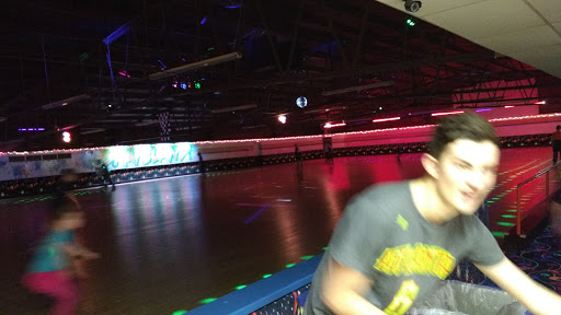 Roller Skating Rink «Western Skateland», reviews and photos, 930 W 17th St, Bloomington, IN 47404, USA