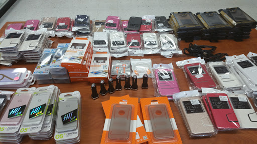 Cell Phone Store «U.S Mobile Center», reviews and photos, 8601 N Telegraph Rd, Dearborn Heights, MI 48127, USA