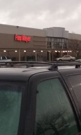 Grocery Store «Fred Meyer», reviews and photos, 2855 Broadway St NE, Salem, OR 97303, USA