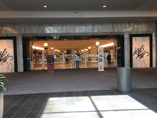 Lord & Taylor, 5065 Main St, Trumbull, CT 06611, USA, 