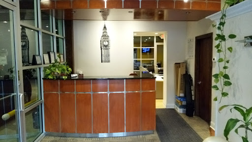 Auto Body Shop «Rogers Park Auto Body Shop», reviews and photos, 6828 N Clark St, Chicago, IL 60626, USA