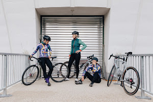 I R I S Cycling Apparel - I Ride In Style.