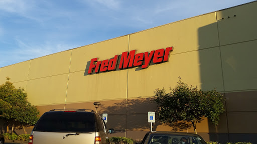 Grocery Store «Fred Meyer», reviews and photos, 801 Auburn Way N, Auburn, WA 98002, USA