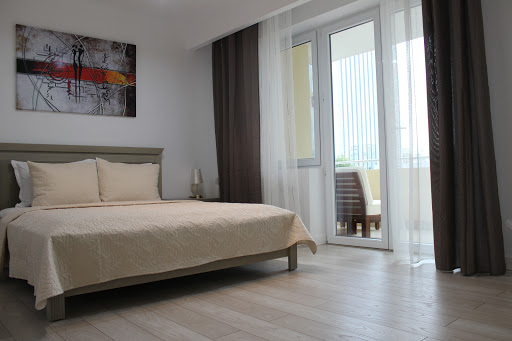 Luxury City Center Apartment – Romana