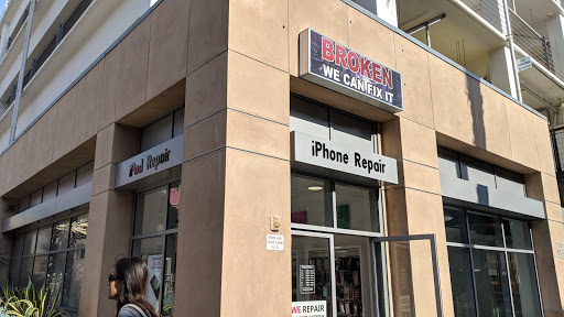 Shopping Mall «Beverly Center», reviews and photos, 8500 Beverly Blvd, Los Angeles, CA 90048, USA