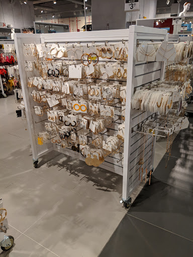 Clothing Store «Forever 21», reviews and photos, 2200 Eastridge Loop #2023, San Jose, CA 95122, USA