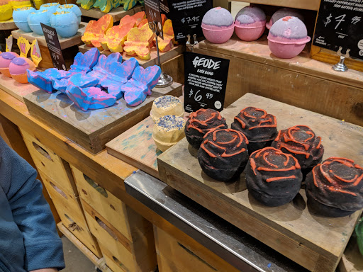 Cosmetics Store «Lush», reviews and photos, 311 Daniel Webster Hwy, Nashua, NH 03060, USA
