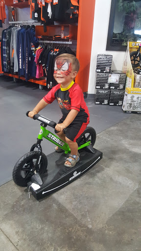 Motorcycle Dealer «Cycle Barn», reviews and photos, 15202 Smokey Point Blvd, Marysville, WA 98271, USA