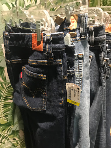 Thrift Store «Arcs Value Village Thrift Store & Donation Center», reviews and photos