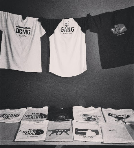 Custom T-shirt Store «Custom Print Now», reviews and photos, 5834 W Grand Ave #1, Chicago, IL 60639, USA