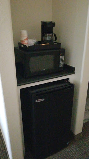 Holiday Inn Express & Suites Corona, an IHG Hotel image
