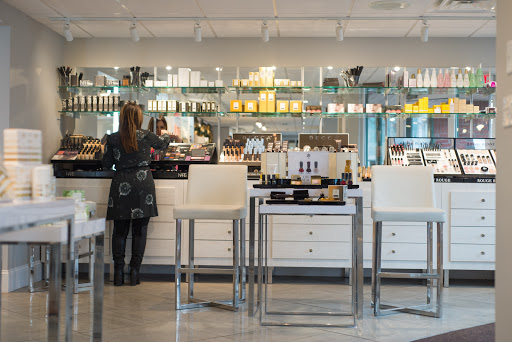 Hair Salon «INTERLOCKS Salon + Spa», reviews and photos, 58 Merrimac St, Newburyport, MA 01950, USA