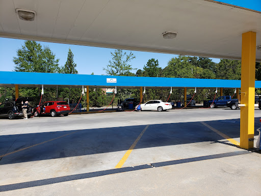 Home Town Car Wash(8am-7pm) and Emissions (9am-5pm) — free vacuums and  free towels and  free air fragrances and  free air hoses and more en Acworth