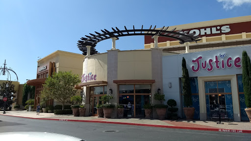 Book Store «Barnes & Noble», reviews and photos, 7881 Edinger Ave, Huntington Beach, CA 92647, USA