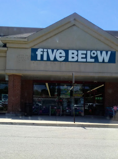 Variety Store «Five Below», reviews and photos, 1078 E Lancaster Ave, Downingtown, PA 19335, USA