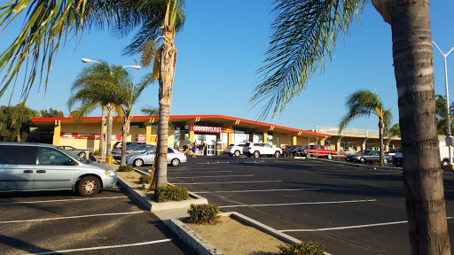 Grocery Store «Grocery Outlet Bargain Market», reviews and photos, 520 Workman Mill Rd, La Puente, CA 91746, USA