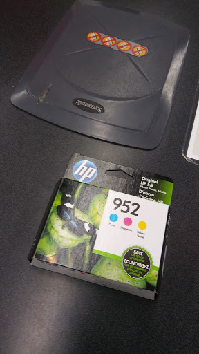 Office Supply Store «Staples», reviews and photos, 19141 Golden Valley Rd, Santa Clarita, CA 91387, USA