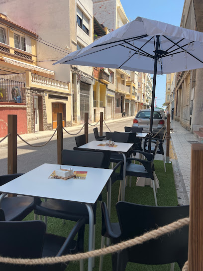 Snack Belga - Carrer de Sant Pasqual, 42, 12500 Vinaròs, Castelló, Spain