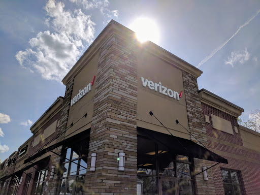 Verizon Authorized Retailer - Wireless Zone, 4120 Washington Rd, McMurray, PA 15317, USA, 