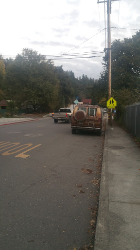 Garden Center «Redway Feed, Garden & Pet Supply», reviews and photos, 290 Briceland Thorn Rd, Redway, CA 95560, USA