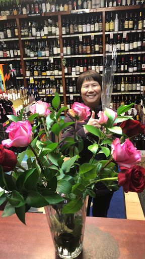 Wine Store «South Beach Wines & Liquors», reviews and photos, 325 Sand Ln, Staten Island, NY 10305, USA