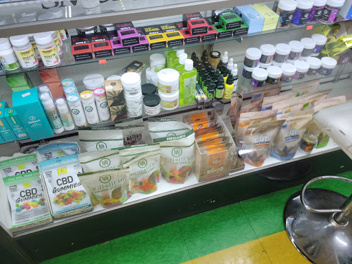 Tobacco Shop «Smoken Smoke House», reviews and photos, 13260 Woodruff Ave, Downey, CA 90242, USA