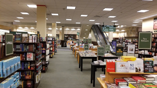 Book Store «Barnes & Noble», reviews and photos, 297 Oakbrook Center, Oak Brook, IL 60523, USA