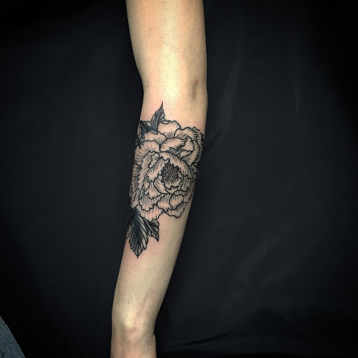 Tattoo Shop «Black Eagle Tattoo», reviews and photos, 5044 S Yakima Ave A, Tacoma, WA 98408, USA