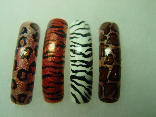 Hair Salon «Wingard Salon», reviews and photos, 805 S Neil St, Champaign, IL 61820, USA