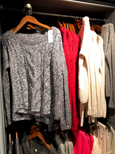 Clothing Store «Hollister Co.», reviews and photos, 19575 Biscayne Blvd #1335, Aventura, FL 33180, USA