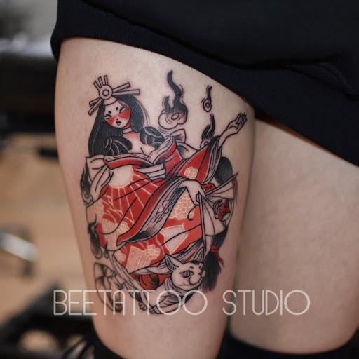 Explore fsu tattoo ideas, creative tattoo ideas in Flushing, available at Bee Tattoo Studio