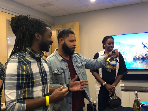 Home Audio Store «HiFi Buys», reviews and photos, 3157 Peachtree Rd NE, Atlanta, GA 30305, USA