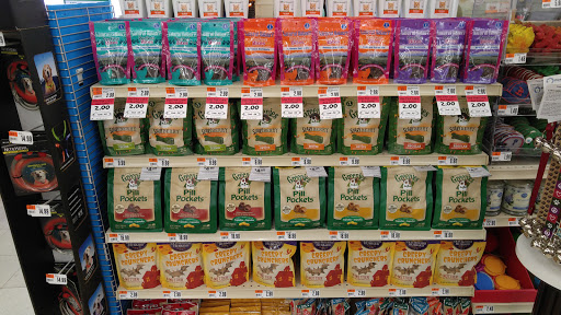 Pet Supply Store «Pet Supplies Plus», reviews and photos, 2480 Albany Ave, West Hartford, CT 06117, USA