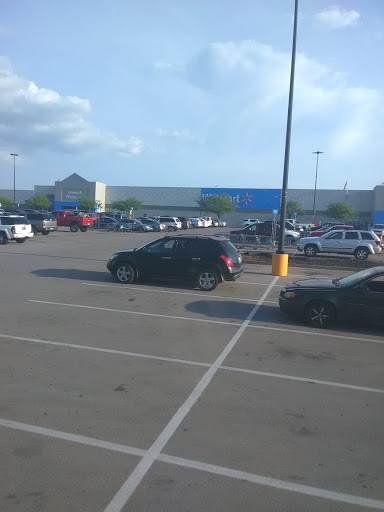 Department Store «Walmart Supercenter», reviews and photos, 500 New Circle Rd, Lexington, KY 40511, USA