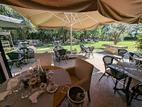 Atmosphère du Restaurant français Les Terrasses de la Bastide - Restaurant Forcalquier - n°2