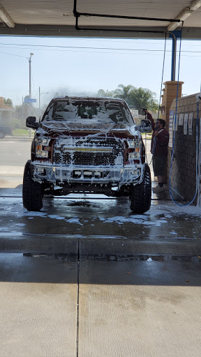 Rockview 24 Hour Carwash en Whittier