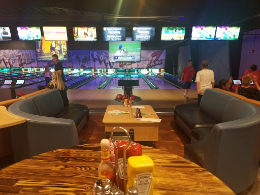 Ten Pin Alley image 9