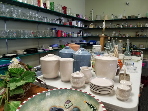 Thrift Store «Outreach Thrift Store», reviews and photos, 1715 S Rutherford Blvd, Murfreesboro, TN 37130, USA